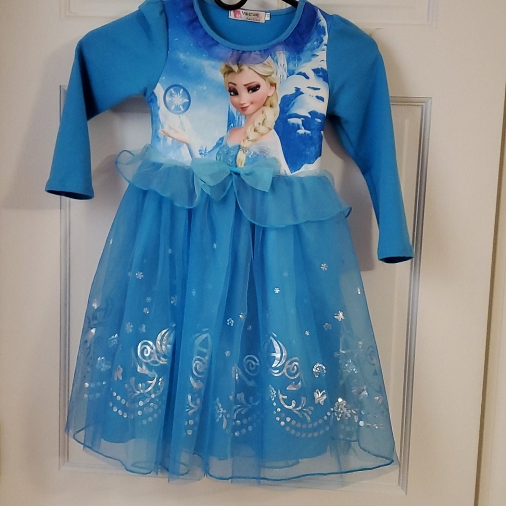 Frozen dress 👗